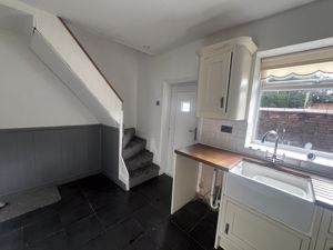 Stairs to Landing- click for photo gallery